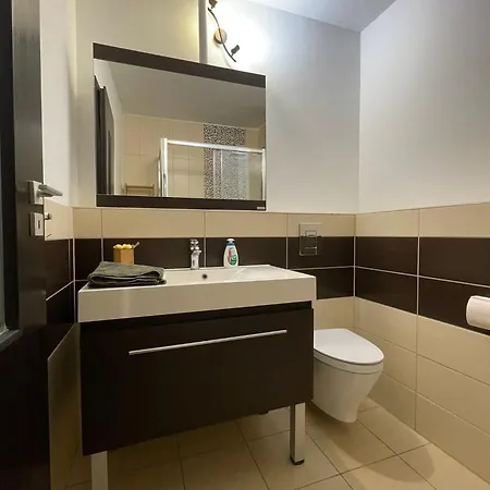 Central Apartment * Craiova